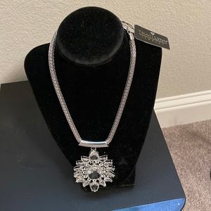 Silver necklace with clear stone